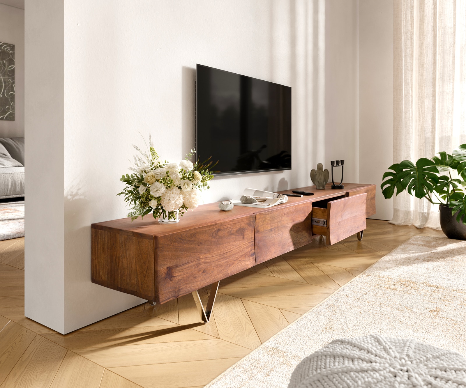 Fernsehtisch Wyatt 220 cm 4 Schubladen Design Lowboard  Fernsehtisch Wyatt 220 cm 4 Schubladen Design Lowboard