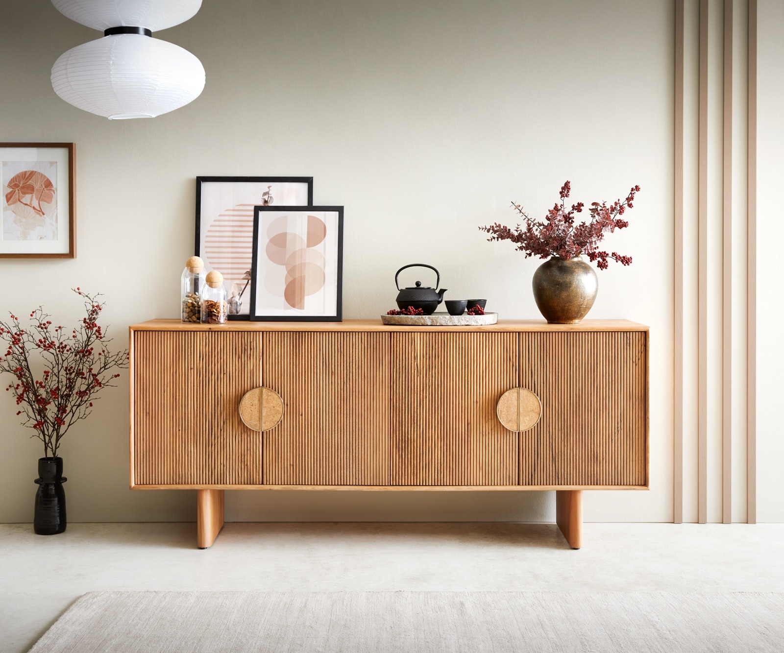 Sideboard Surimu 175 cm Akazie Hellbraun 4 Türen 2 Fächer Kork-Griff Holzfüße 6 Sideboard Surimu 175 cm Akazie Hellbraun 4 Türen 2 Fächer Kork-Griff Holzfüße 6