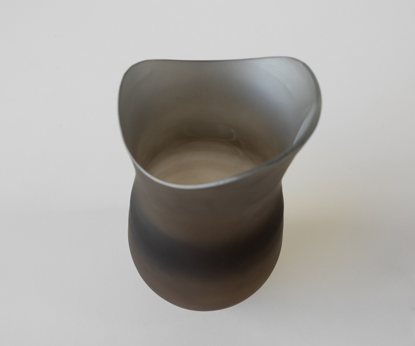 Vase Sinuo B16 x T16 x H30 cm Glas Aurum Mundgeblasen 4