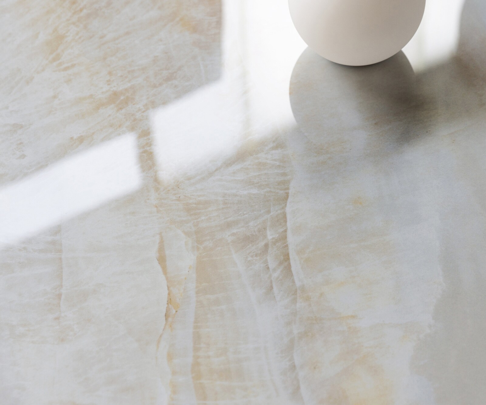 Konsolentisch Edge Polygonal 180x50 cm Keramik Onyx Pearl Livos Metall Effektfinish Titan 5