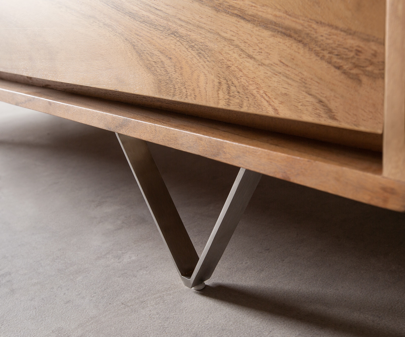 Sideboard Eloi 145x40 cm Akazie Natur 6 Schubladen V-Fuß Edelstahl 3 Sideboard Eloi 145x40 cm Akazie Natur 6 Schubladen V-Fuß Edelstahl 3
