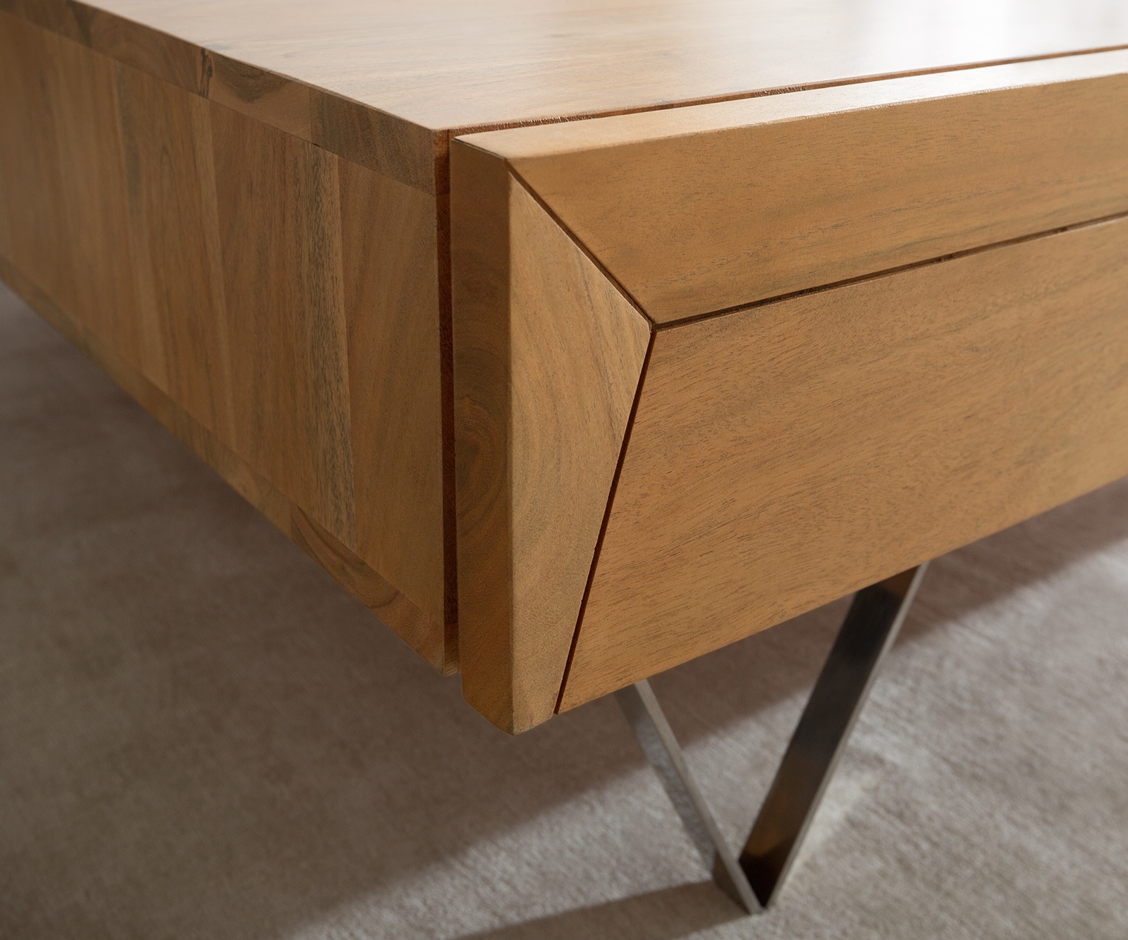 Couchtisch Kayu 60x60 cm Akazie Natur 2 Schübe V-Fuß Edelstahl 5 Couchtisch Kayu 60x60 cm Akazie Natur 2 Schübe V-Fuß Edelstahl 5