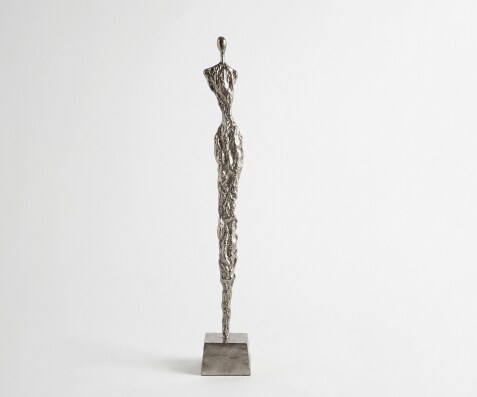 Figur Valeria B15 x T15 x H102 cm Aluminium Platin Handgemacht